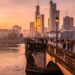 Die Alte Brücke Frankfurt: Ein Herzschlag aus Stein und Geschichten