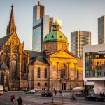 Frankfurts Kirchen im Wandel: Zwischen Tradition, Moderne und neuen Impulsen